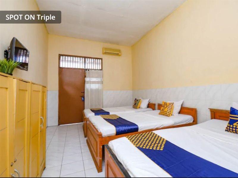 Spot On 2011 Hotel Mekar Sari Solo Dış mekan fotoğraf