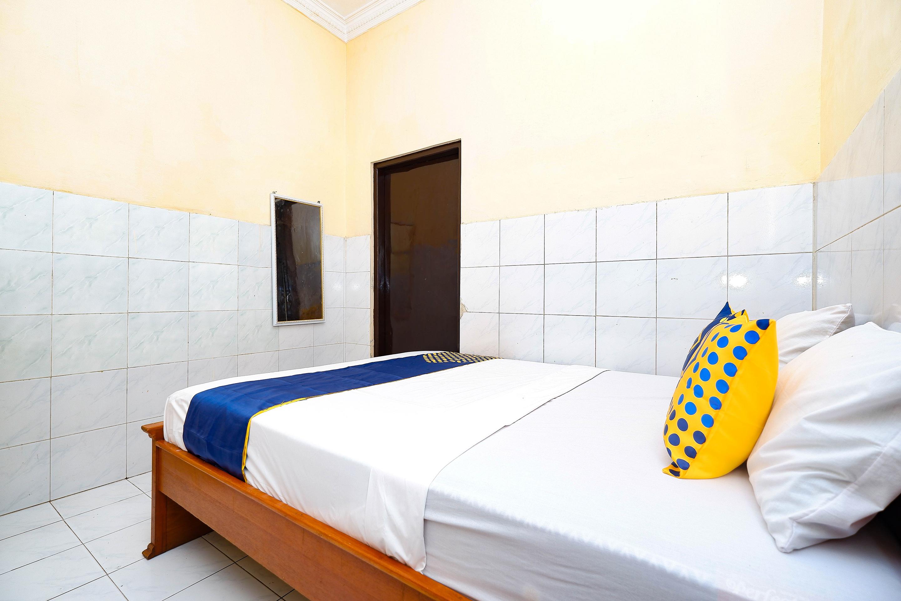 Spot On 2011 Hotel Mekar Sari Solo Dış mekan fotoğraf